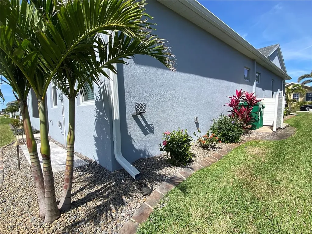 1927 Nottingham Trail Punta Gorda FL 33980