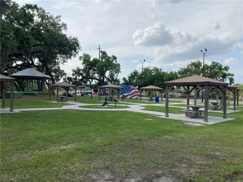 208 Elmwood Street Labelle FL 33935