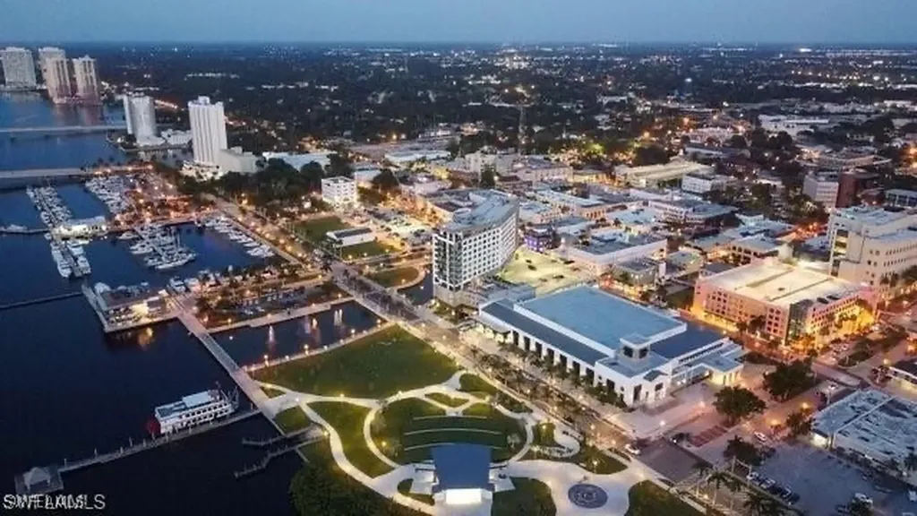 208 Elmwood Street Labelle FL 33935