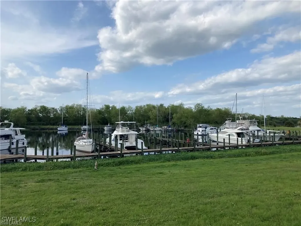 208 Elmwood Street Labelle FL 33935