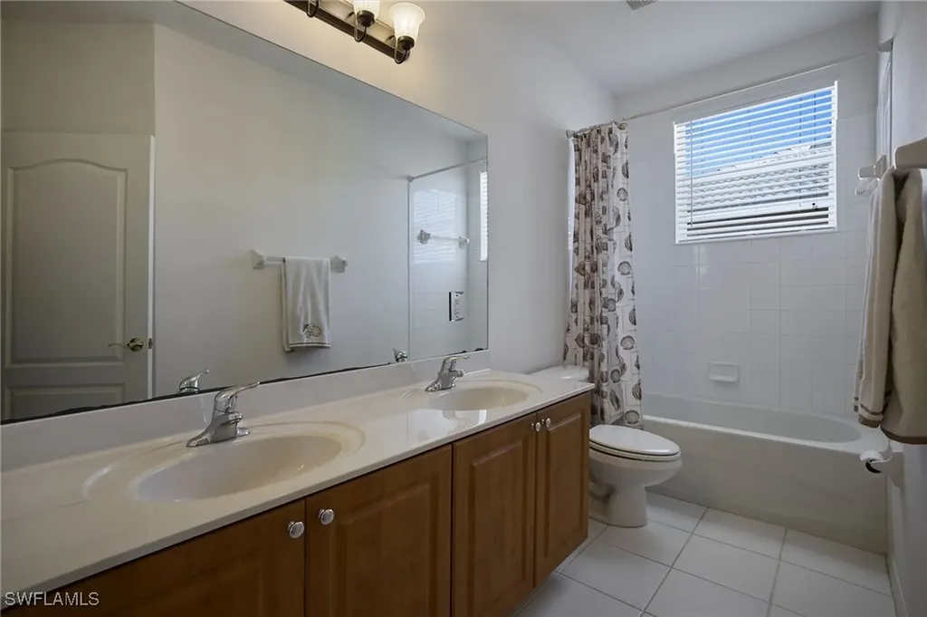 2576 Deerfield Lake Court Cape Coral FL 33909