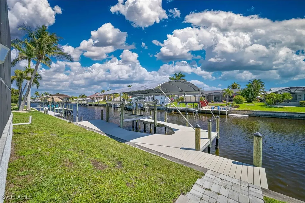 3619 SE 16th Place Cape Coral FL 33904