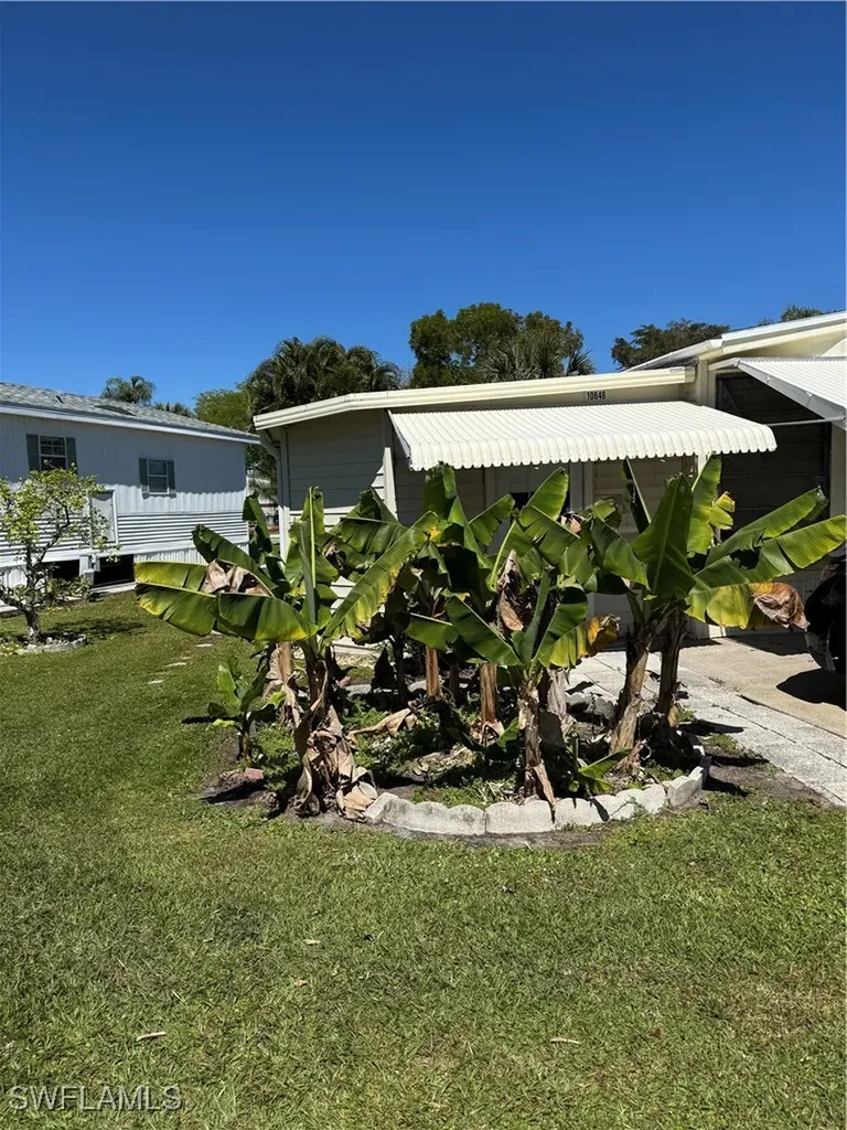 10848 Bonapartes Gull Estero FL 33928