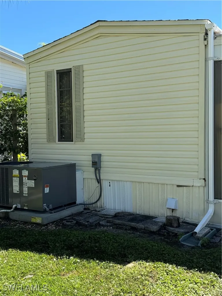 10848 Bonapartes Gull Estero FL 33928