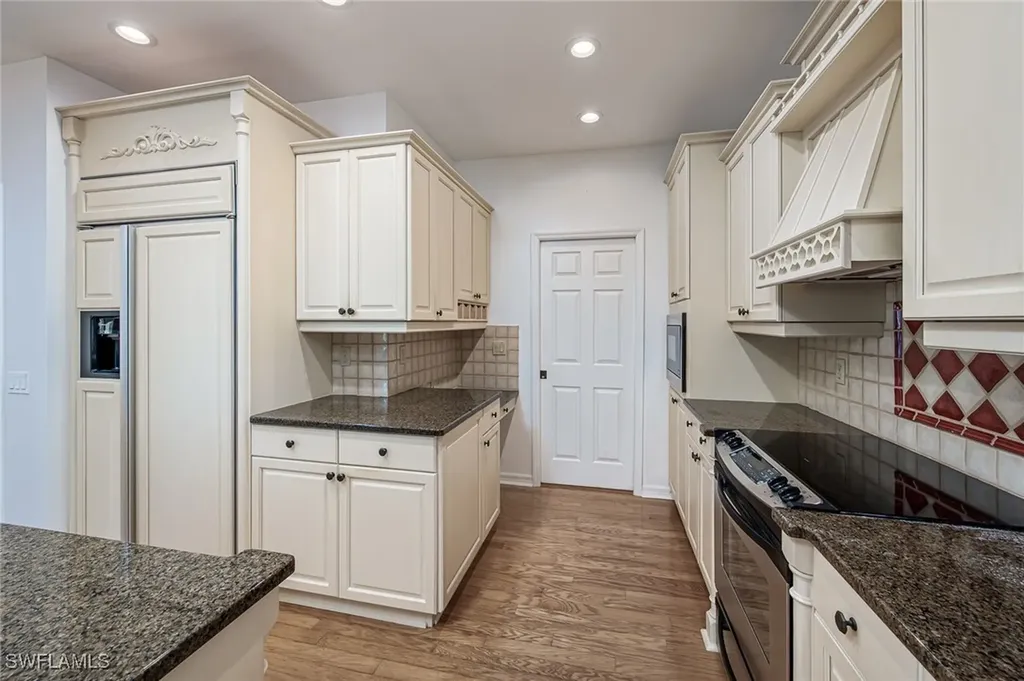 8699 S Lake Circle Fort Myers FL 33908