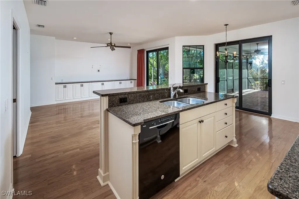8699 S Lake Circle Fort Myers FL 33908