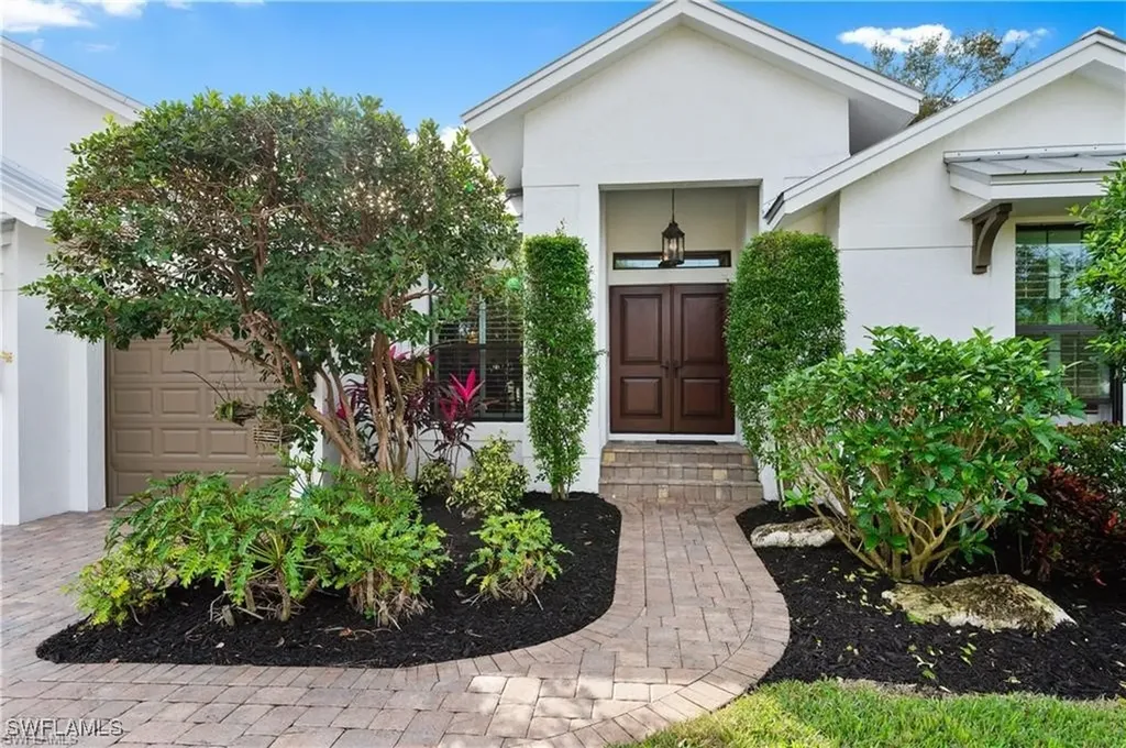 8699 S Lake Circle Fort Myers FL 33908