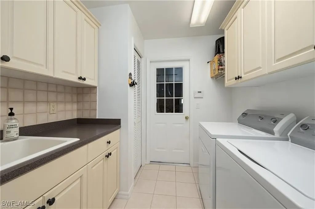 8699 S Lake Circle Fort Myers FL 33908