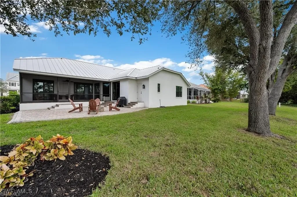 8699 S Lake Circle Fort Myers FL 33908