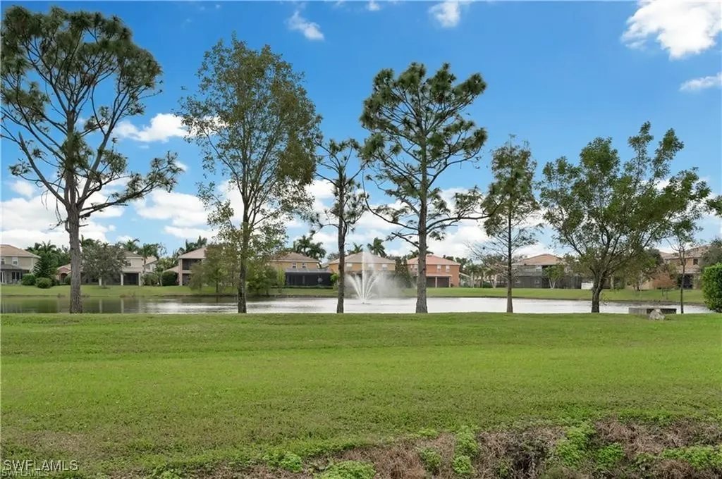 8699 S Lake Circle Fort Myers FL 33908