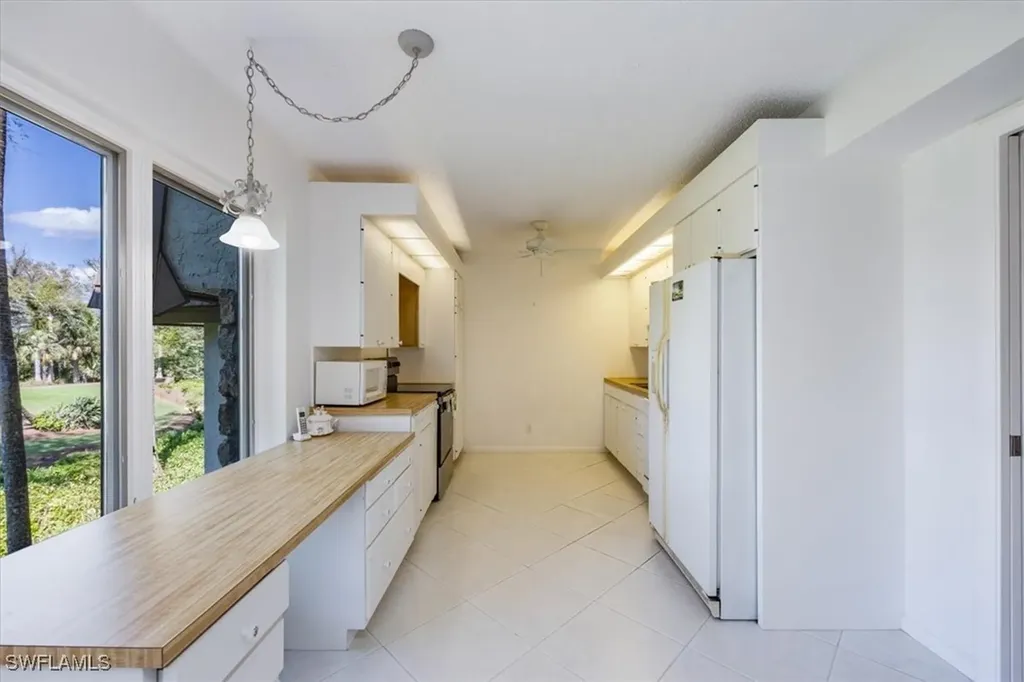 102 Wilderness Way Naples FL 34105