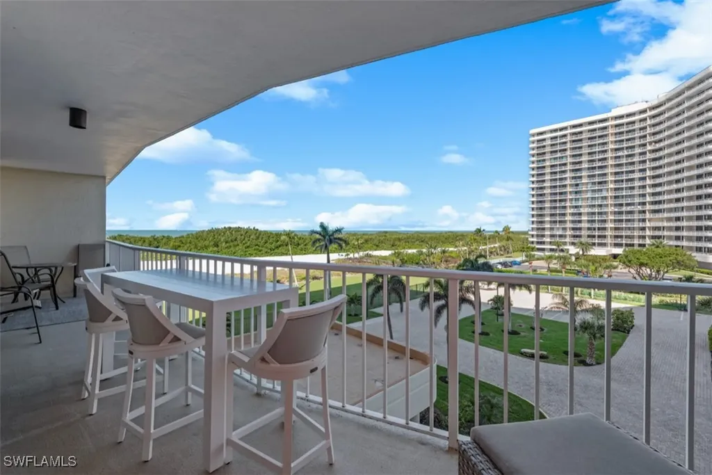 Marco Island FL, 320 Seaview Court, Unit 2-408