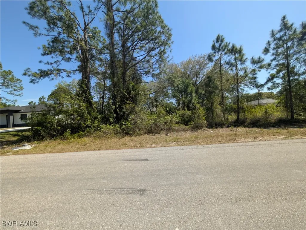 3700 Elaine Avenue N Lehigh Acres FL 33971