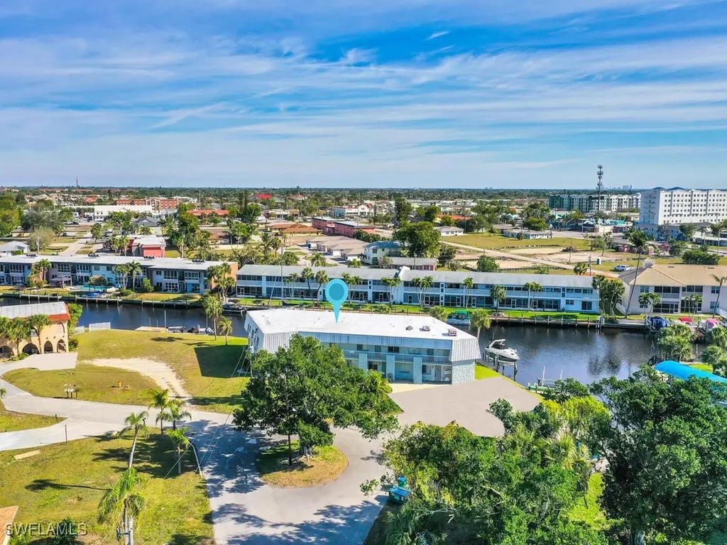 5111 Manor Court Cape Coral FL 33904