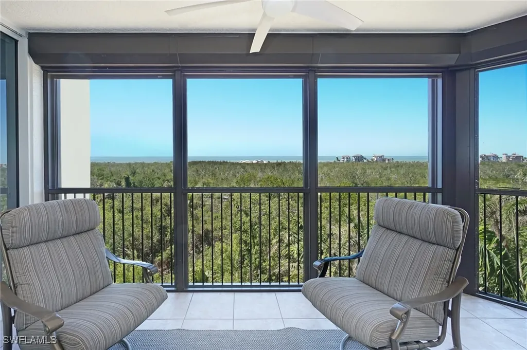 7225 Pelican Bay Boulevard Naples FL 34108