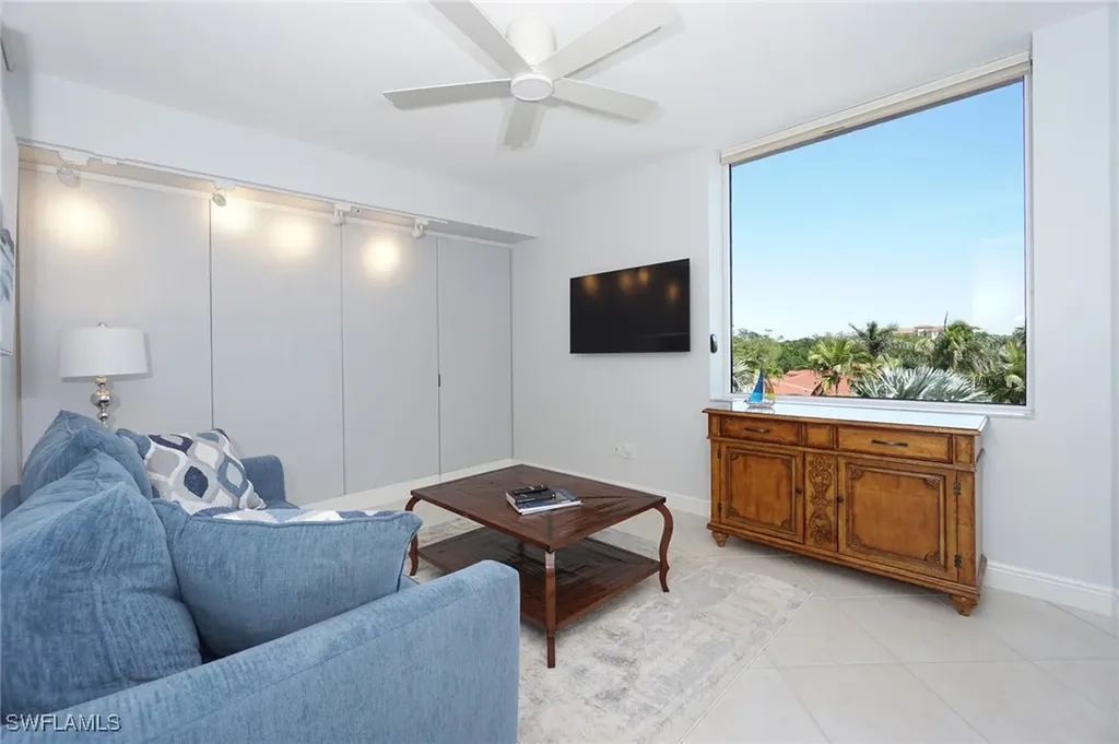 7225 Pelican Bay Boulevard Naples FL 34108