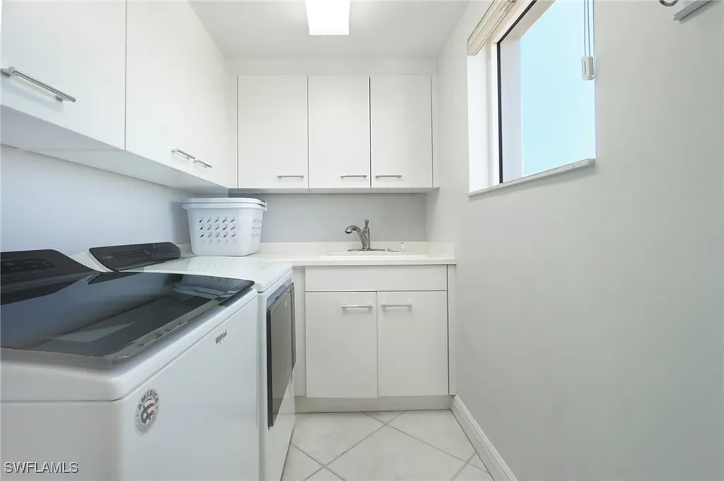 7225 Pelican Bay Boulevard Naples FL 34108