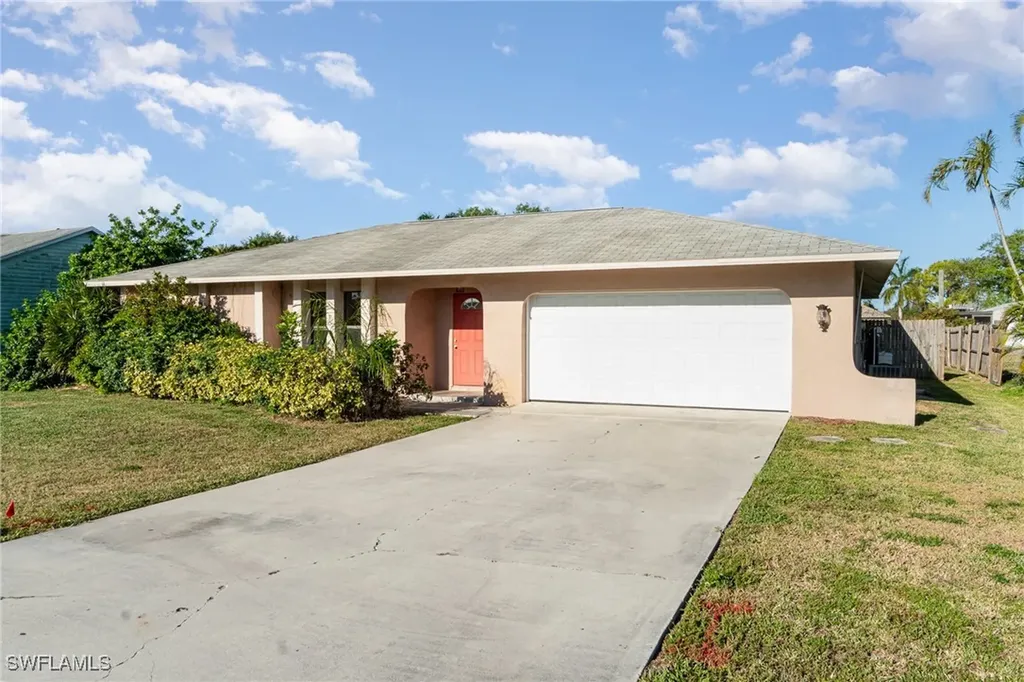 17512 Fuchsia Road Fort Myers FL 33967
