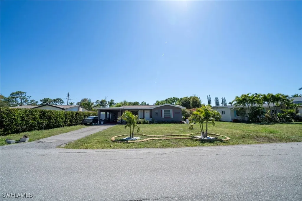 1862 Moreno Avenue Fort Myers FL 33901