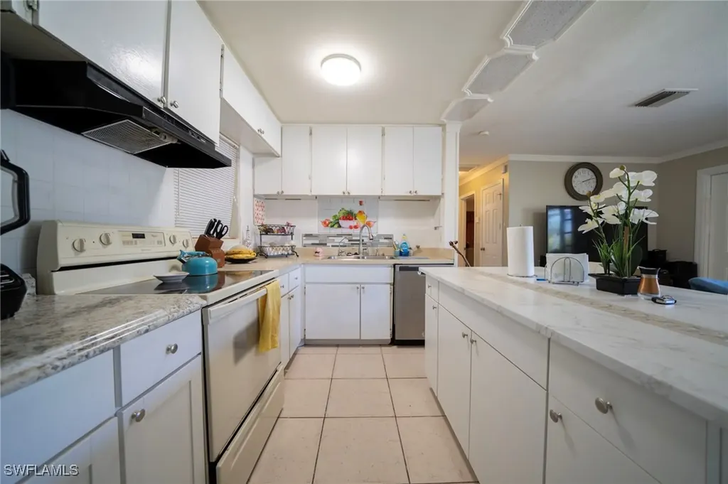 1862 Moreno Avenue Fort Myers FL 33901