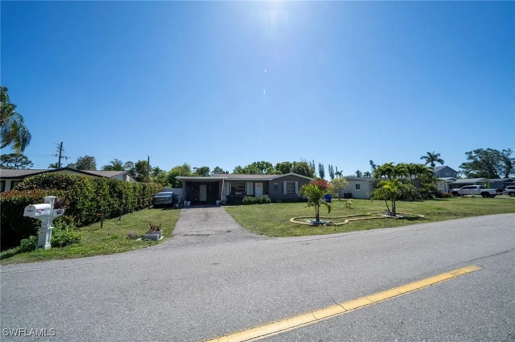 1862 Moreno Avenue Fort Myers FL 33901