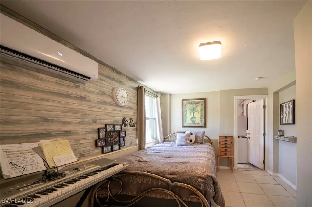 1862 Moreno Avenue Fort Myers FL 33901