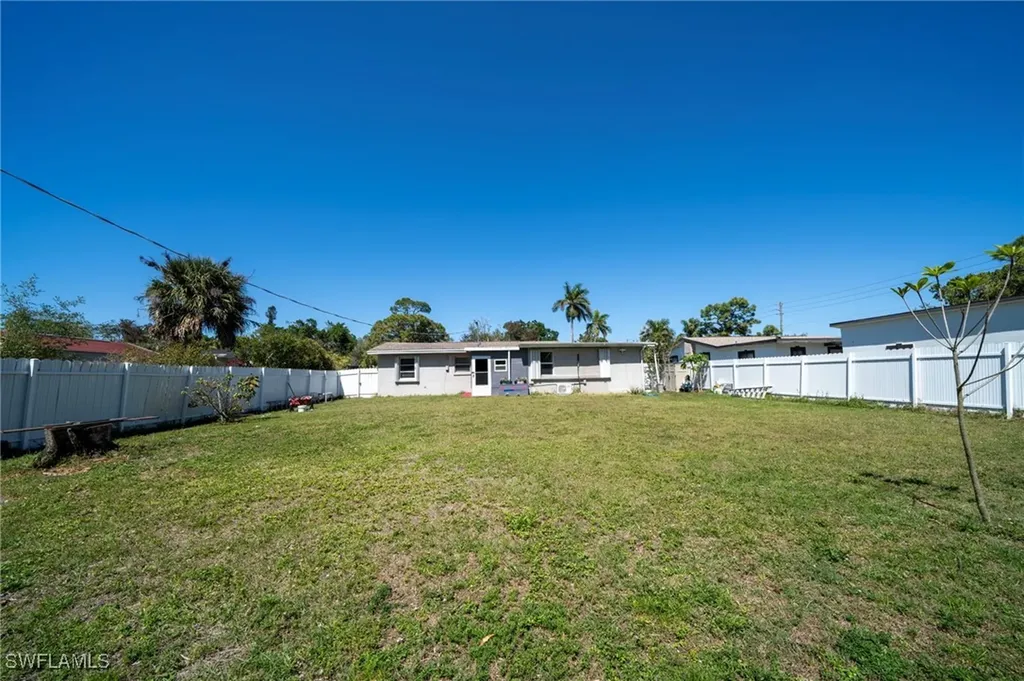 1862 Moreno Avenue Fort Myers FL 33901