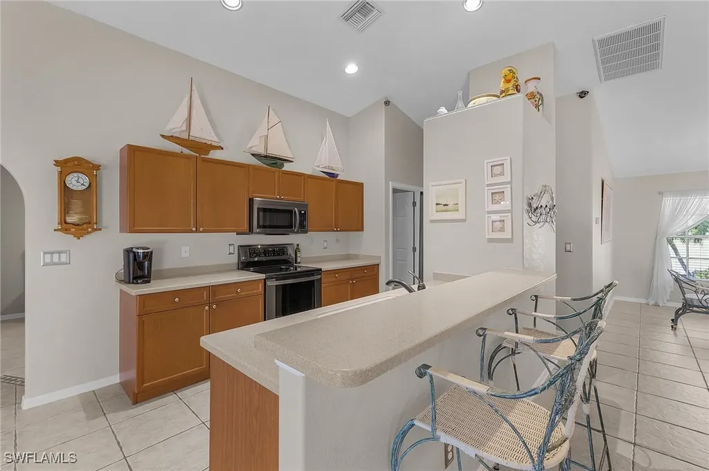 2518 NW 25th Street Cape Coral FL 33993