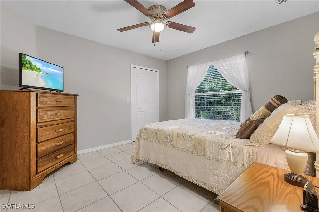 2518 NW 25th Street Cape Coral FL 33993