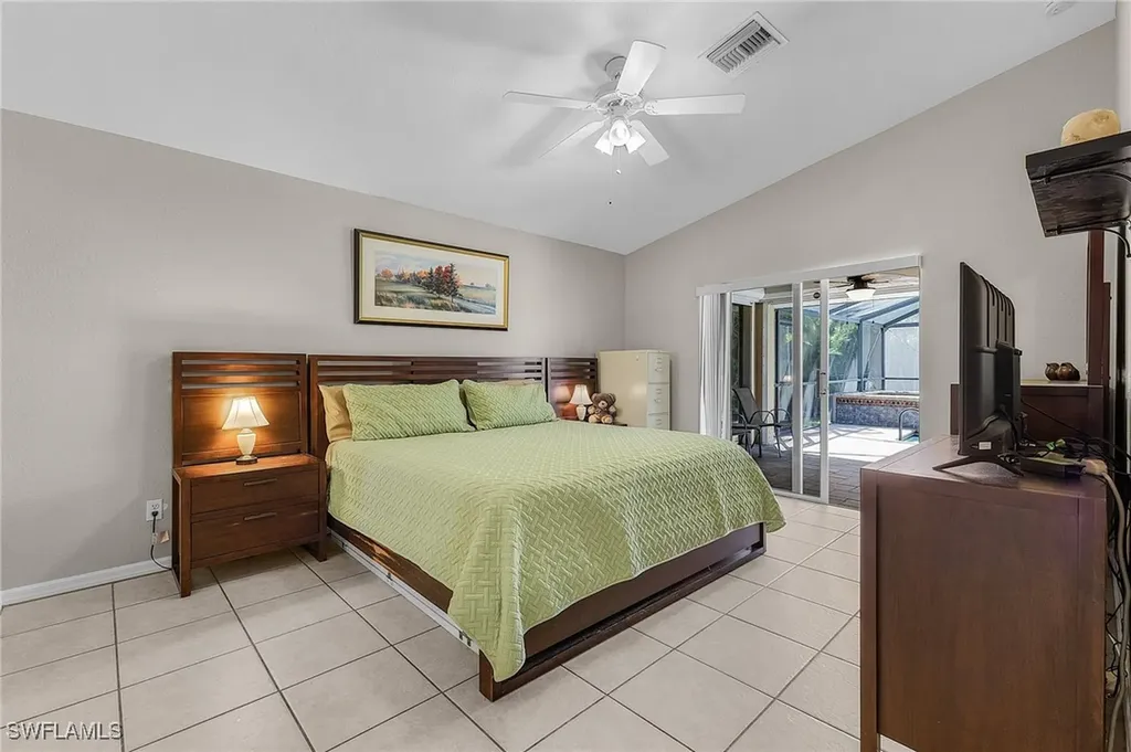 2518 NW 25th Street Cape Coral FL 33993