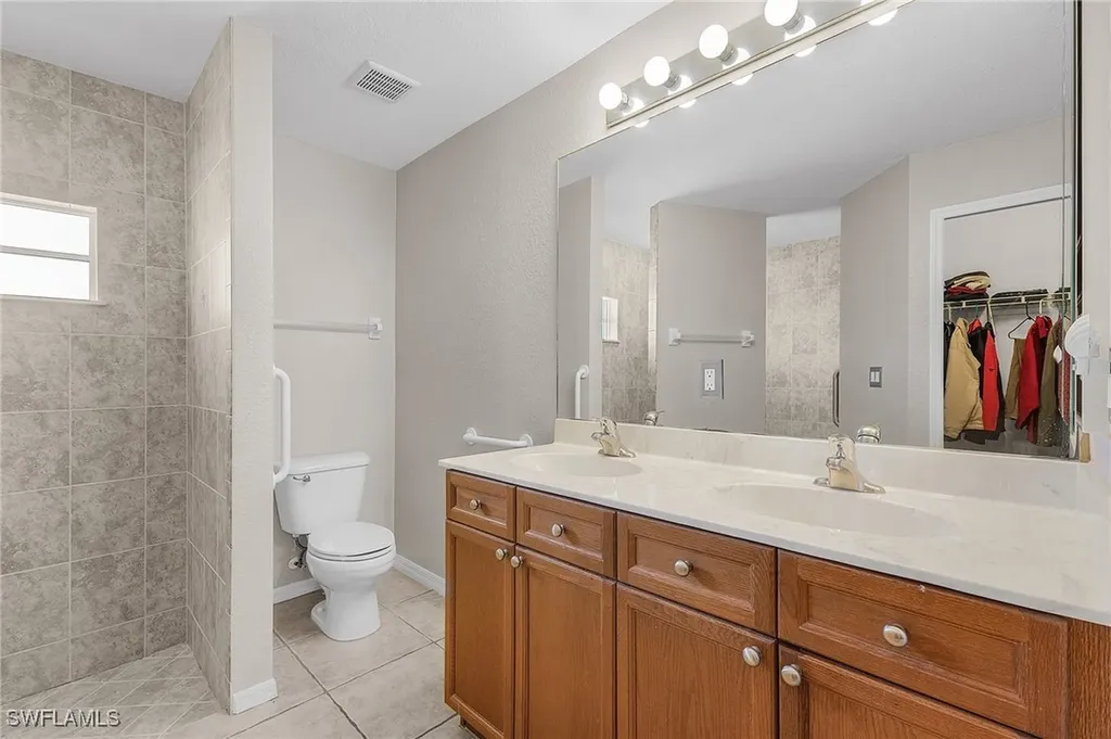 2518 NW 25th Street Cape Coral FL 33993