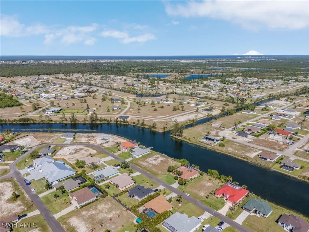 2518 NW 25th Street Cape Coral FL 33993