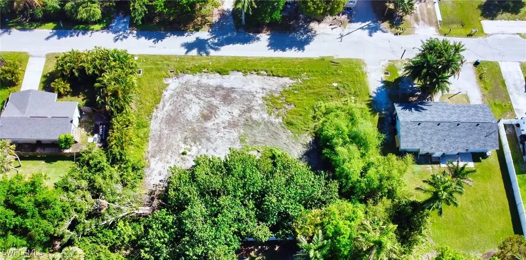 58 Cabana Avenue North Fort Myers FL 33903