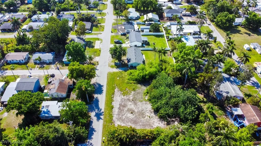 58 Cabana Avenue North Fort Myers FL 33903