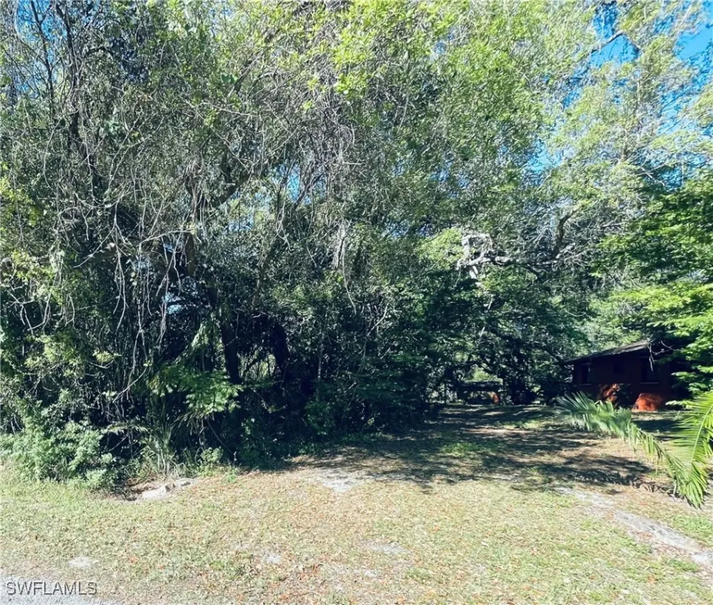 1413 Gerald Avenue Lehigh Acres FL 33972