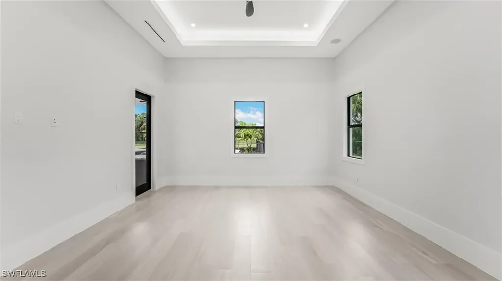 123 10th Avenue NW Naples FL 34120