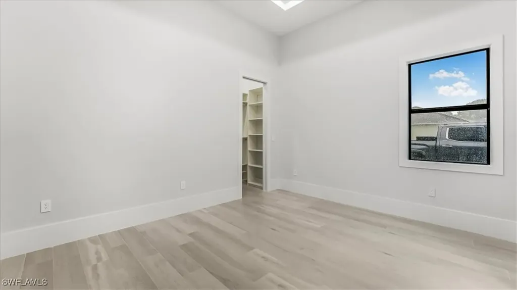 123 10th Avenue NW Naples FL 34120