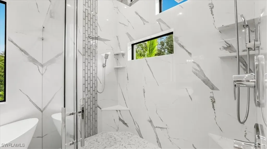 123 10th Avenue NW Naples FL 34120