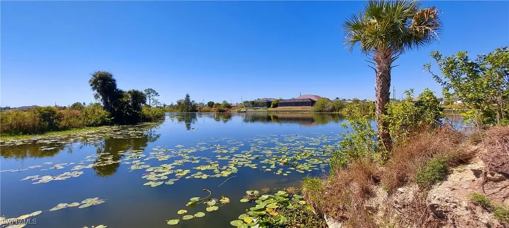 3754 NE 13th Avenue Cape Coral FL 33909