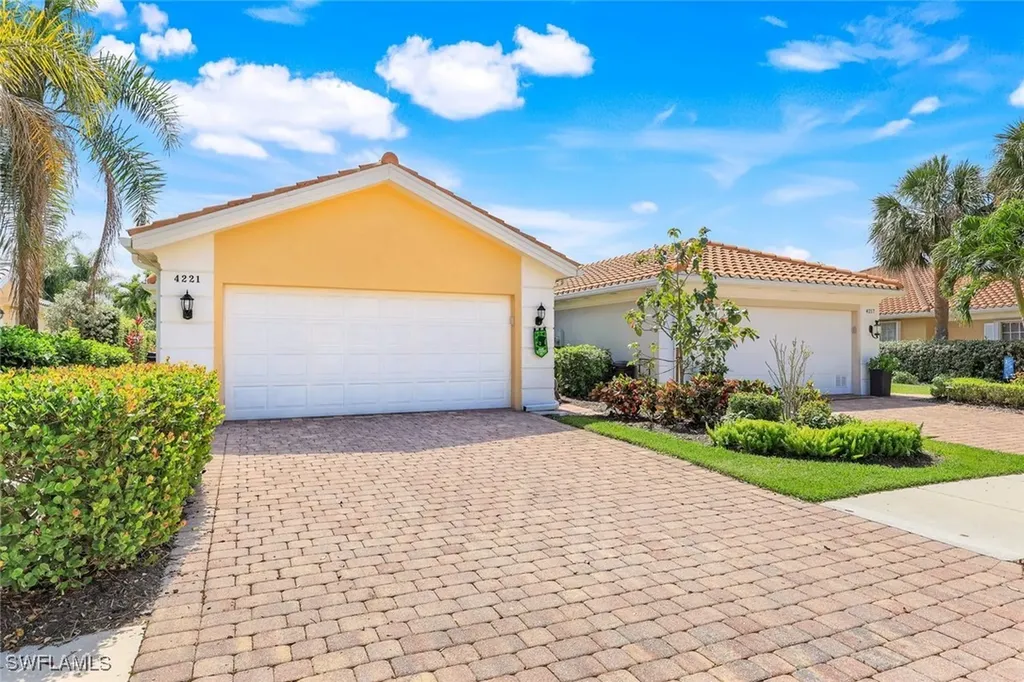 4221 Saint George Lane Naples FL 34119