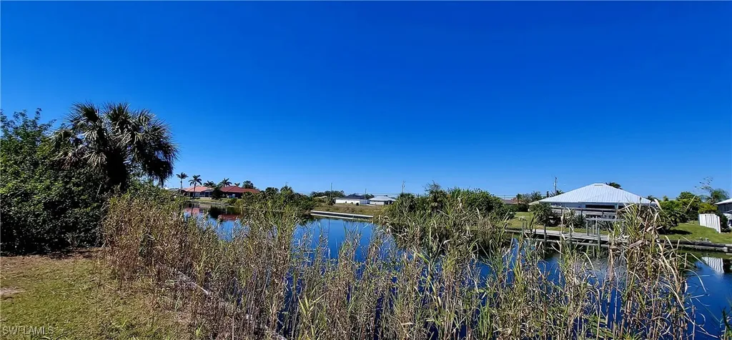 2609 Diplomat Parkway W Cape Coral FL 33993