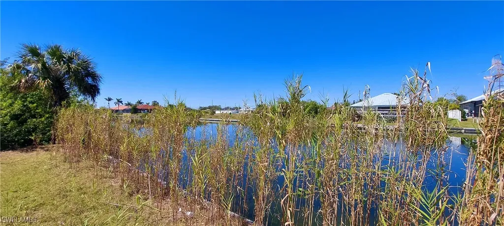 2609 Diplomat Parkway W Cape Coral FL 33993