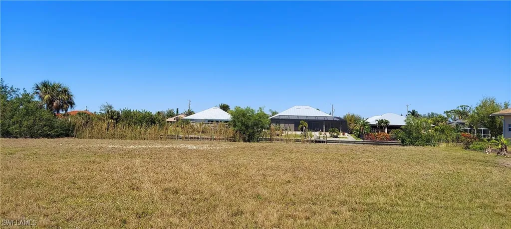 2609 Diplomat Parkway W Cape Coral FL 33993