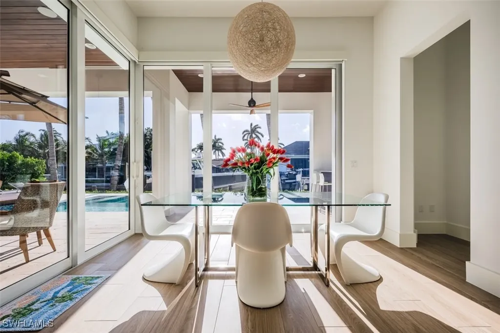 1880 Sandpiper Street Naples FL 34102