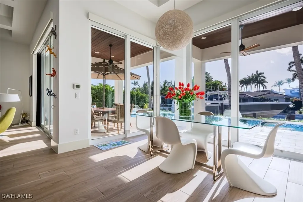 1880 Sandpiper Street Naples FL 34102