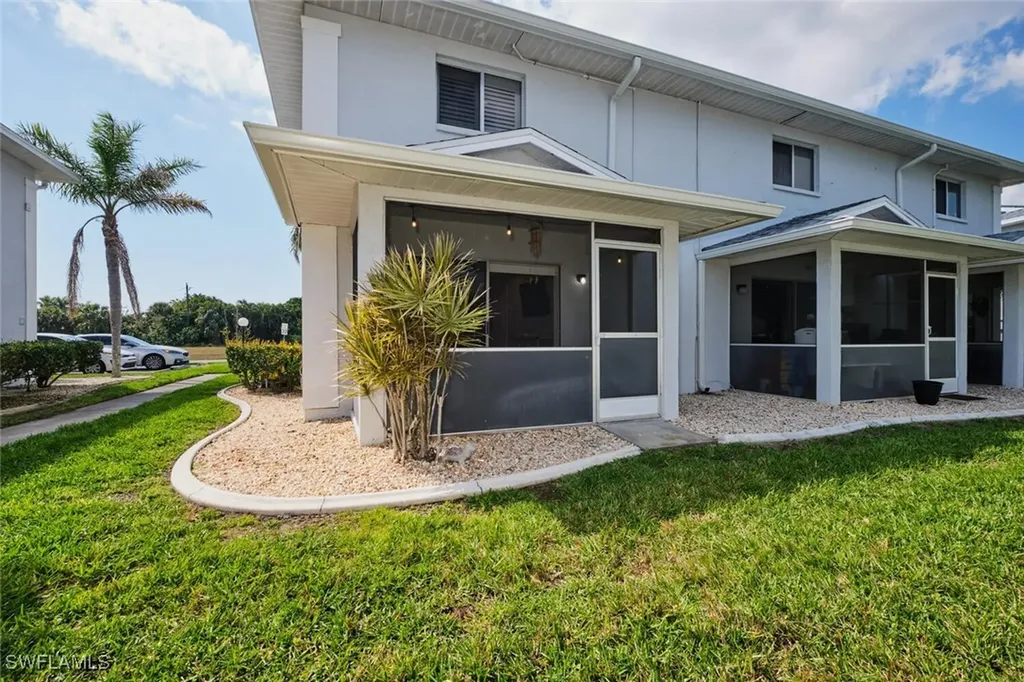 5027 SW 16th Place Cape Coral FL 33914