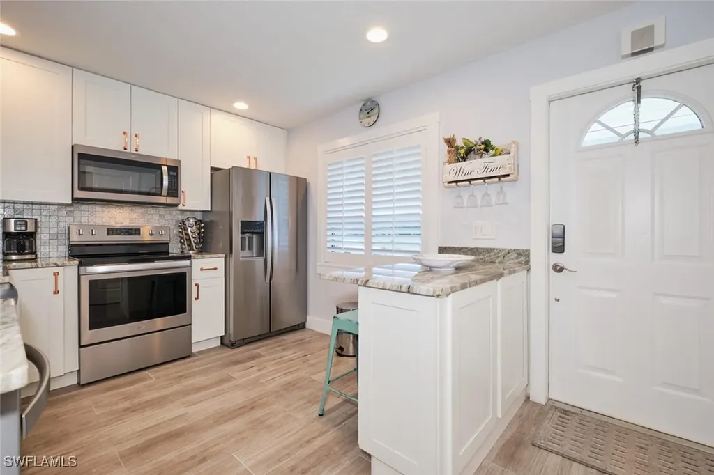 5027 SW 16th Place Cape Coral FL 33914