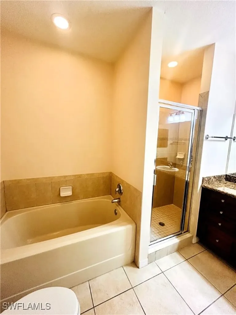 1866 Concordia Lake Circle Cape Coral FL 33909