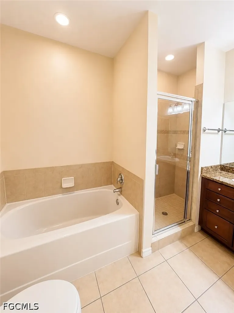 1866 Concordia Lake Circle Cape Coral FL 33909