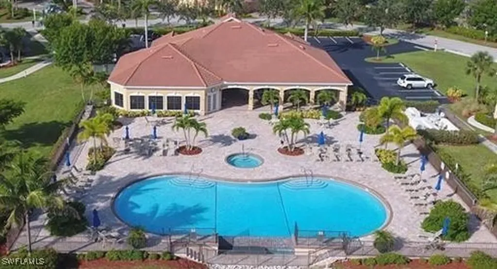 1866 Concordia Lake Circle Cape Coral FL 33909